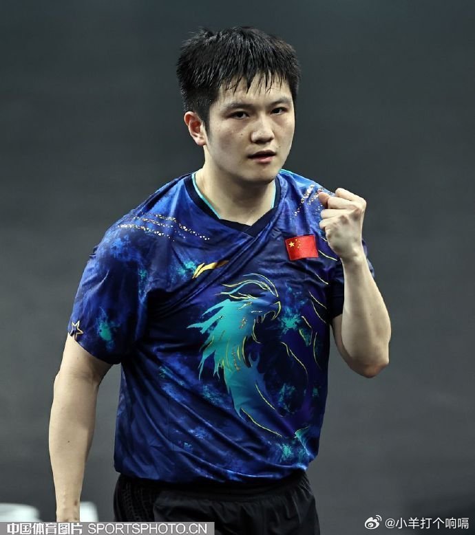运动健儿斗智斗勇，夺得冠军殊荣